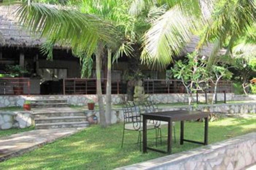 Hotel Port Hedonia Sihanoukville Exterior foto