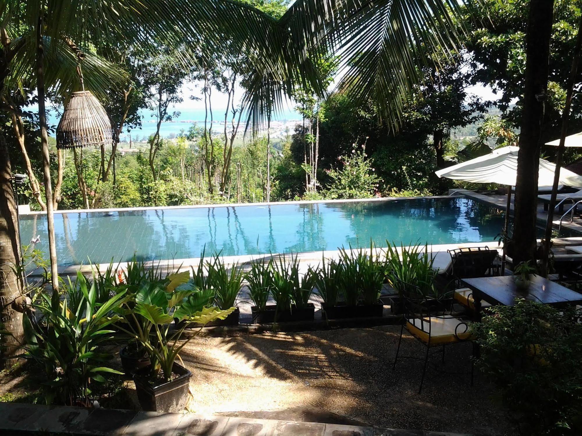 Hotel Port Hedonia Sihanoukville Exterior foto