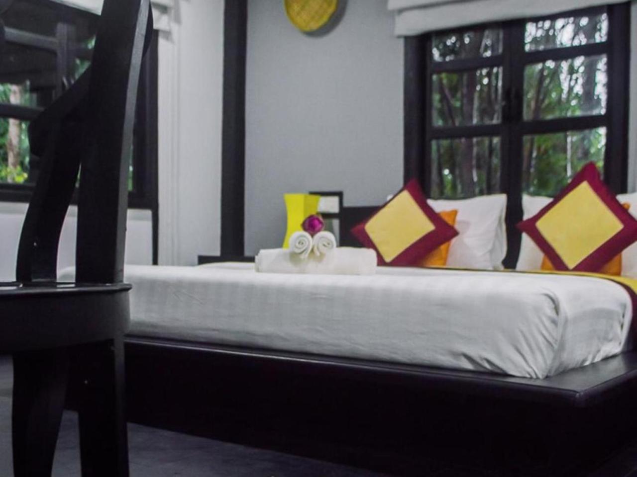 Hotel Port Hedonia Sihanoukville Exterior foto