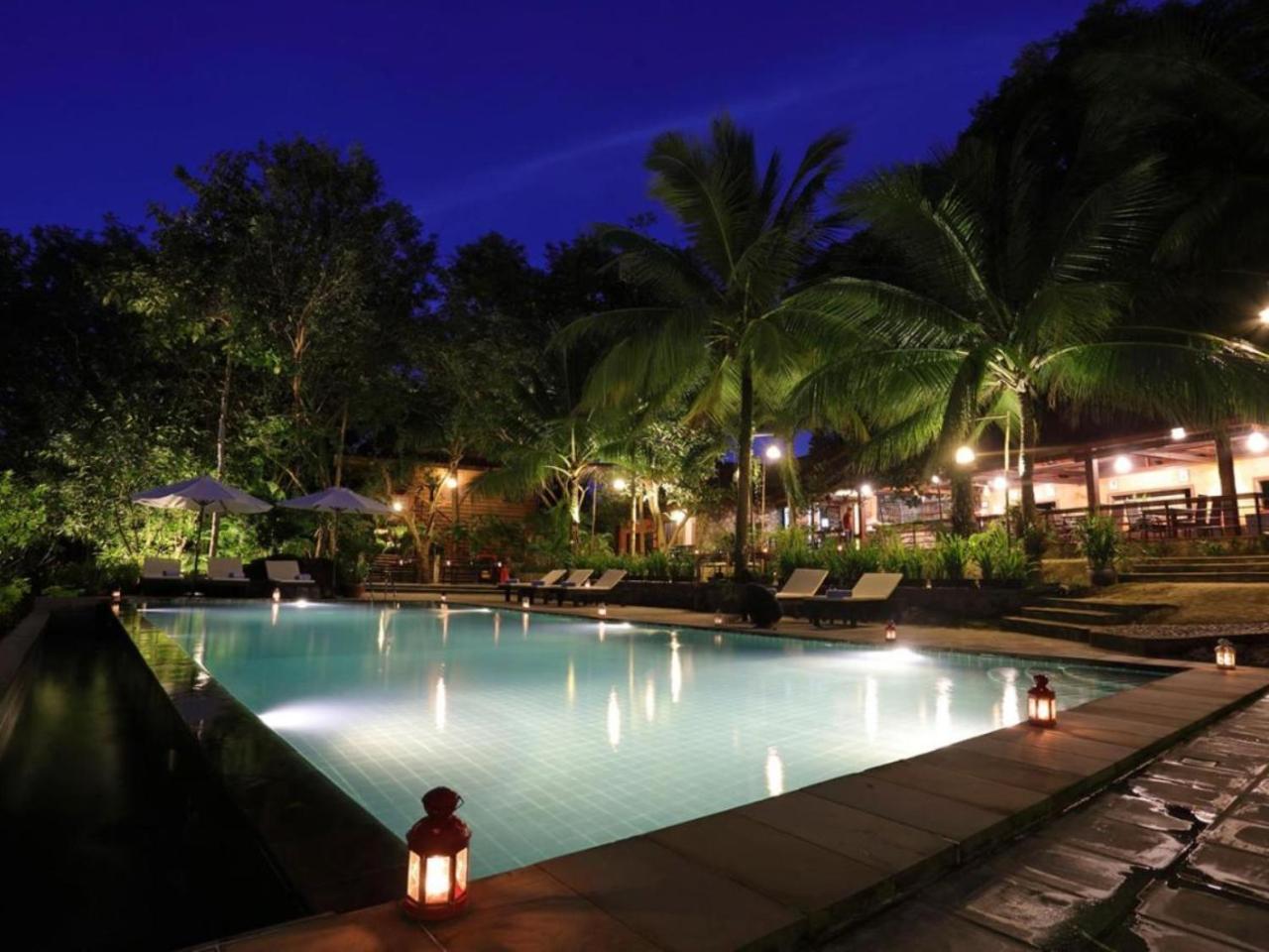 Hotel Port Hedonia Sihanoukville Exterior foto