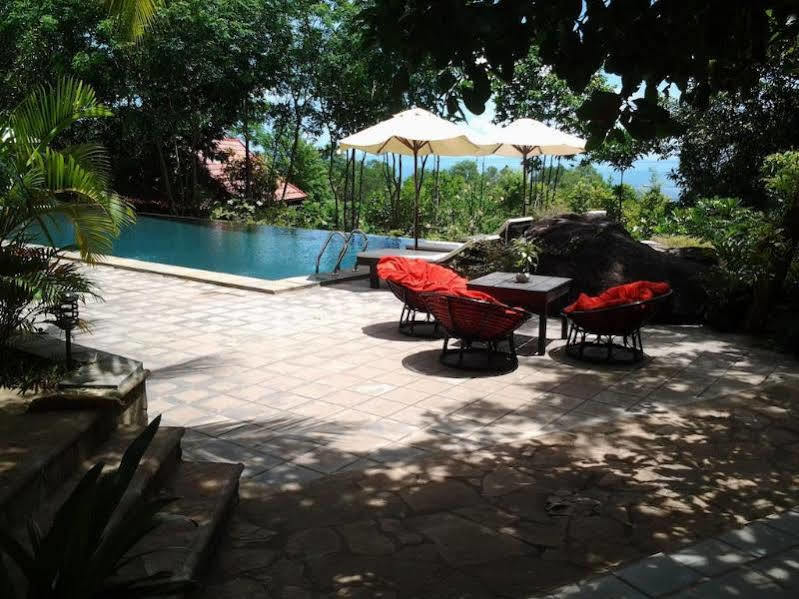 Hotel Port Hedonia Sihanoukville Exterior foto